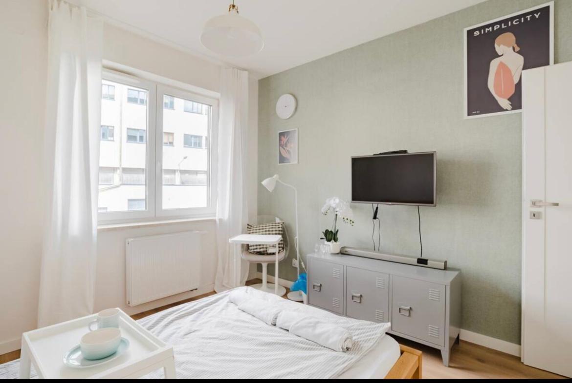 Color Room Warsaw Wola Екстериор снимка